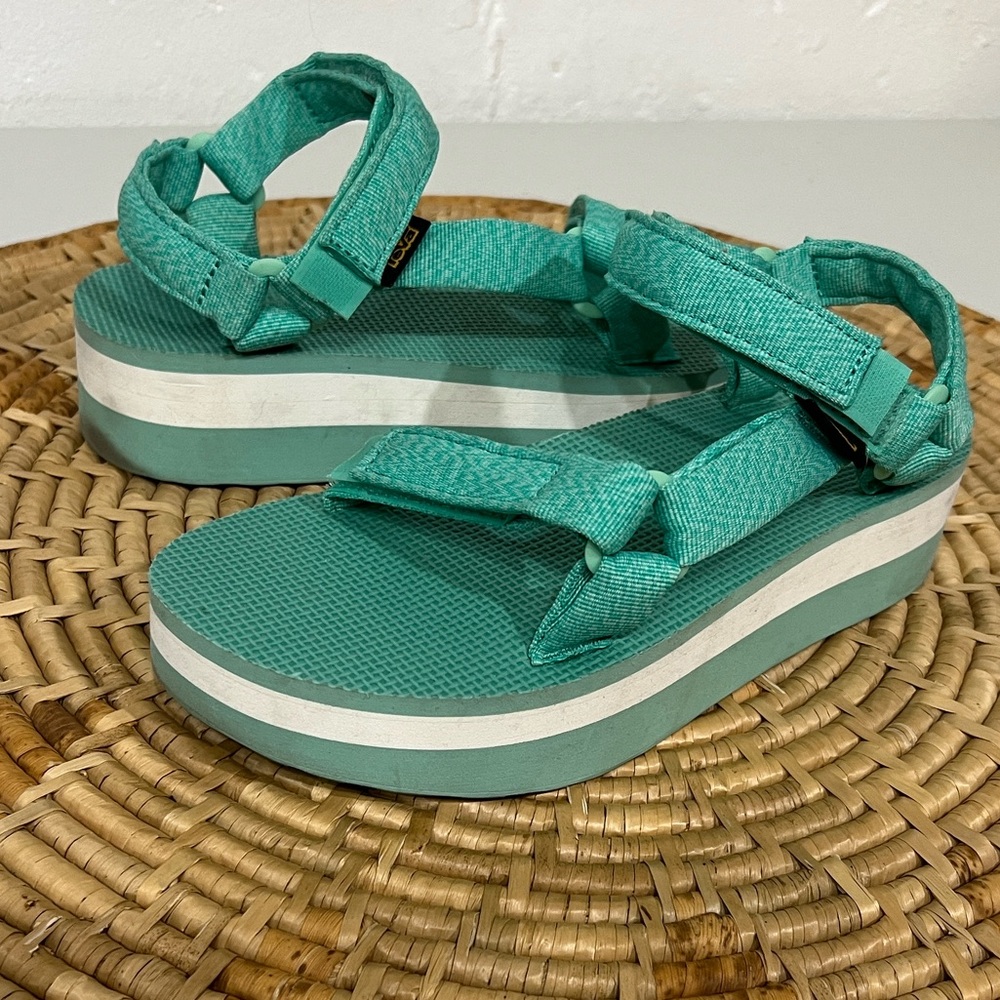 Teva Flatform Universal Sandals